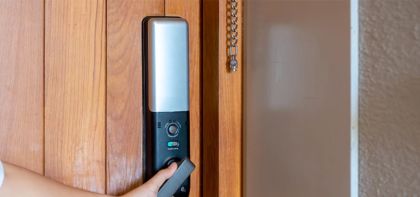Home Security Electronic Locks Upgrades in Woodlake, CA