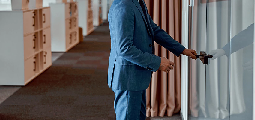 Commercial Glass Door Locks in Woodlake, CA